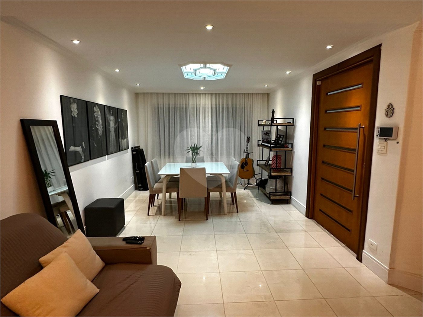 Sobrado Reformado à venda na Saúde c/160m2 - 3 Quartos/1 Suíte/2 Vagas de garagem