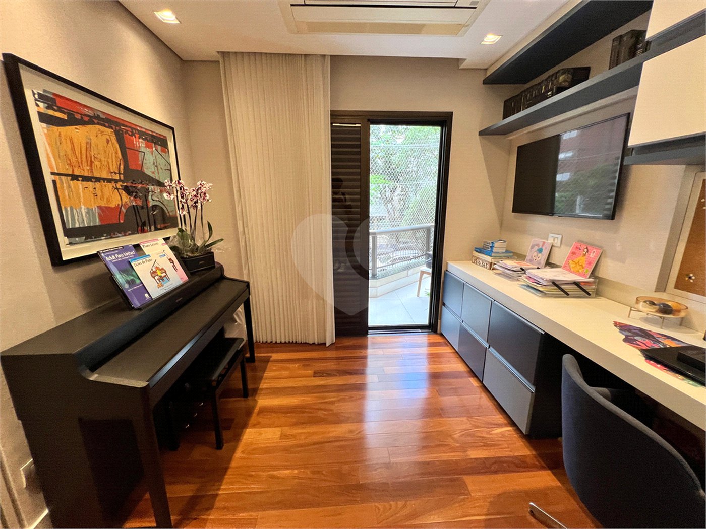 Apartamento à venda com 4 quartos, sendo 3 suítes, em Itaim Bibi, São Paulo, SP