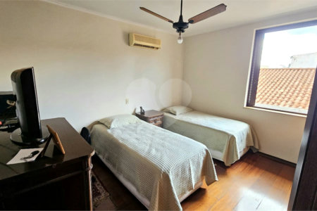 Sobrado à venda com 3 quartos, sendo 1 suíte, em Jardim Sumaré, Ribeirão Preto, SP