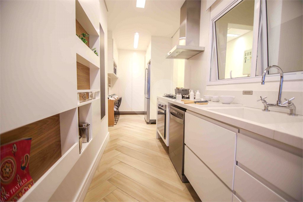 Apartamento à venda com 3 suítes em Morumbi, São Paulo, SP