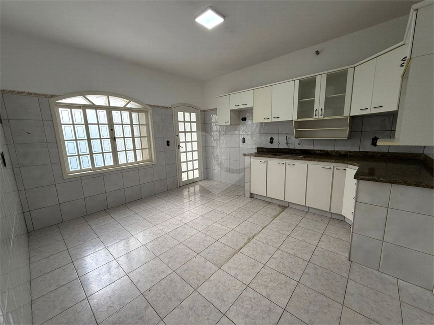 Casa à venda com 2 quartos em Jardim Itália, Itapetininga, SP
