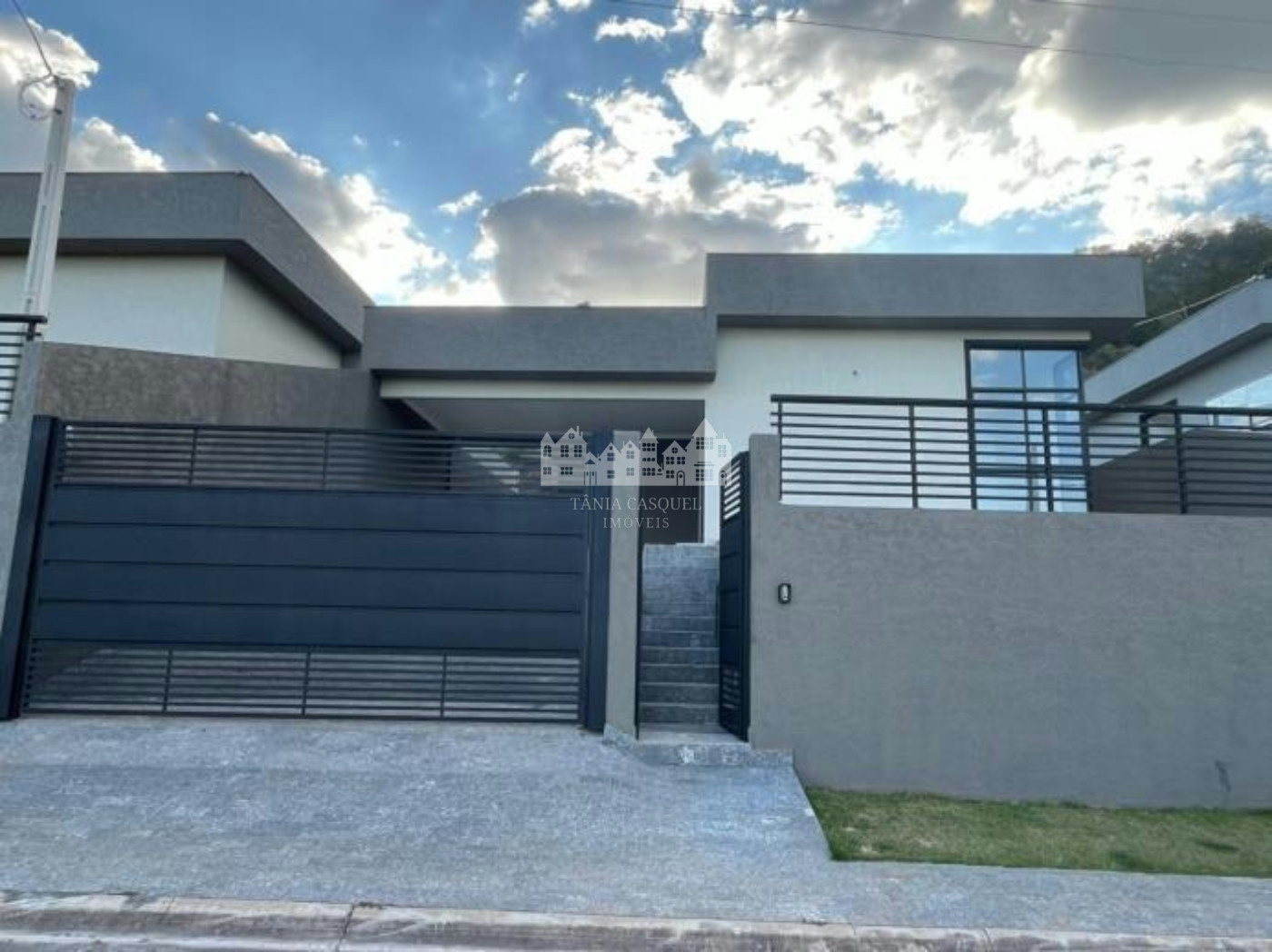 Casa à venda com 3 suítes em Loteamento Residencial Boa Vista, Atibaia, SP