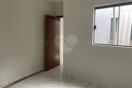Casa de Vila à venda com 2 quartos em Jardim Santa Marta, Sorocaba, SP