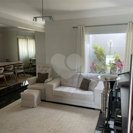 Casa à venda com 3 quartos, sendo 1 suíte, no condomínio Quinta da Boa Vista, Jundiaí - SP