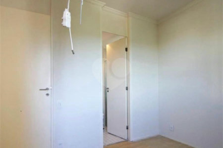 Apartamento à venda com 3 quartos, sendo 1 suíte,  em Jardim Ampliação, São Paulo, SP