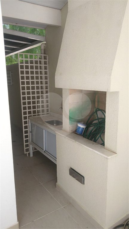 Casa à venda com 4 quartos, sendo 2 suítes, no condomínio Vila D'amalfi, Sorocaba - SP