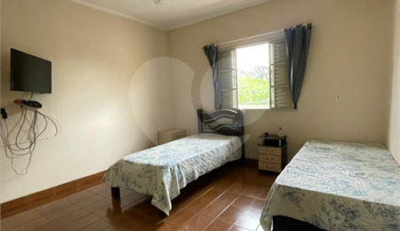 Sobrado à venda com 3 quartos, sendo 1 suíte,  em Vila Curuçá, São Paulo, SP