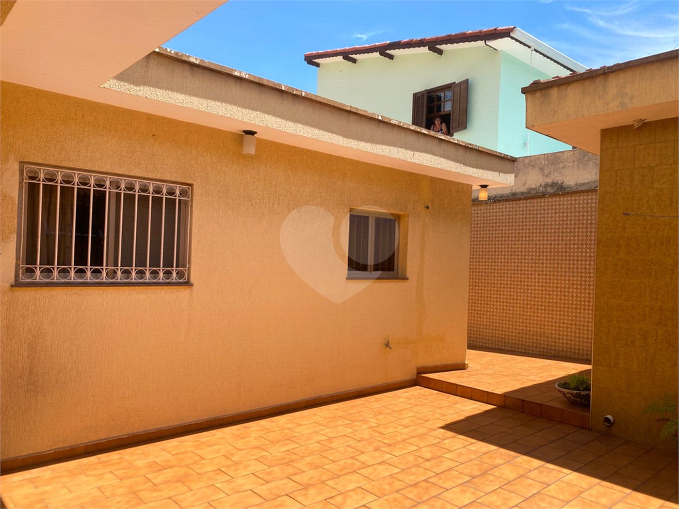 Casa à venda com 2 quartos, sendo 1 suíte, em Vila Rosália, Guarulhos, SP