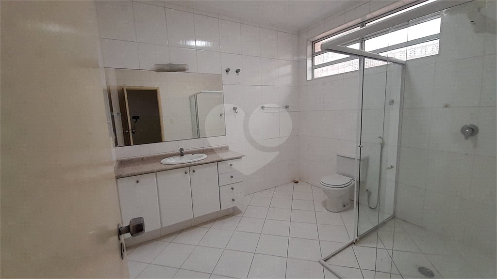 Sobrado para alugar com 5 quartos, sendo 3 suítes, em Jardim do Mar, São Bernardo do Campo, SP