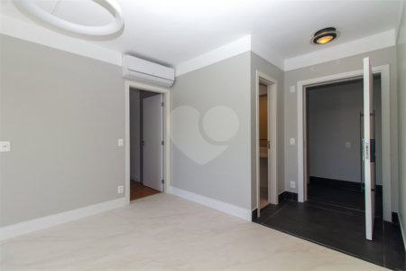 Apartamento à venda ou para alugar com 3 suítes em Jardim Morumbi, São Paulo, SP