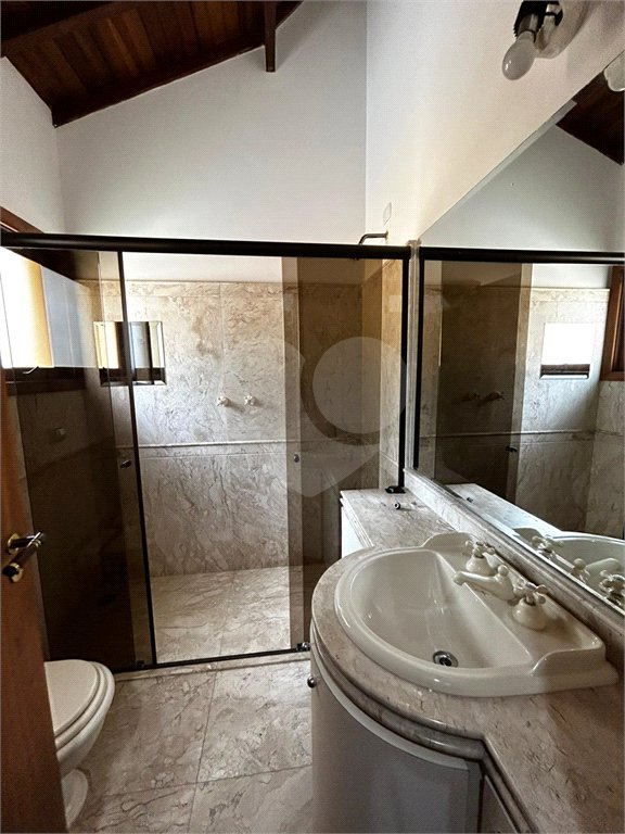 Casa à venda ou para alugar com 4 suítes no condomínio Vilaggio Monte Alegre, São Paulo - SP