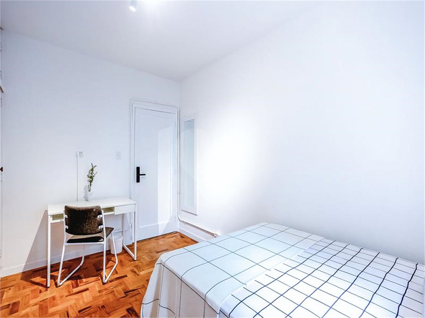 Apartamento à venda com 3 quartos, sendo 1 suíte, em Itaim Bibi, São Paulo, SP