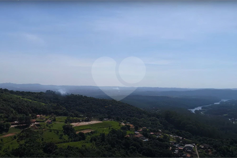 Terreno à venda no condomínio Alpes da Cantareira, Mairiporã - SP