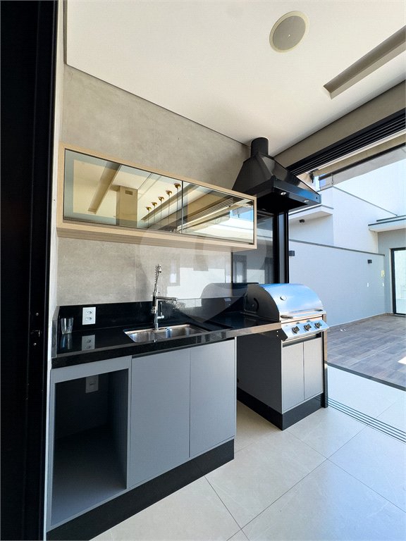 Casa à venda com 3 quartos, sendo 2 suítes, no condomínio Jardim Residencial Dona Maria José, Indaiatuba - SP