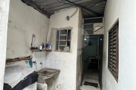 Casa à venda com 2 quartos em Santa Teresinha, São Paulo, SP