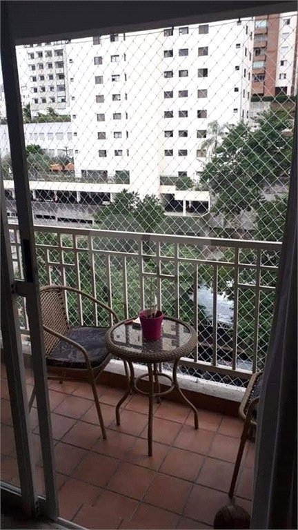 Apartamento à venda com 2 quartos, sendo 1 suíte, em Super Quadra Morumbi, São Paulo, SP