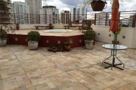 Apartamento à venda com 1 quarto em Vila Suzana, São Paulo, SP