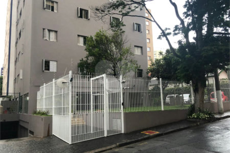 Apartamento à venda com 2 quartos, sendo 1 suíte,  em Vila Olímpia, São Paulo, SP