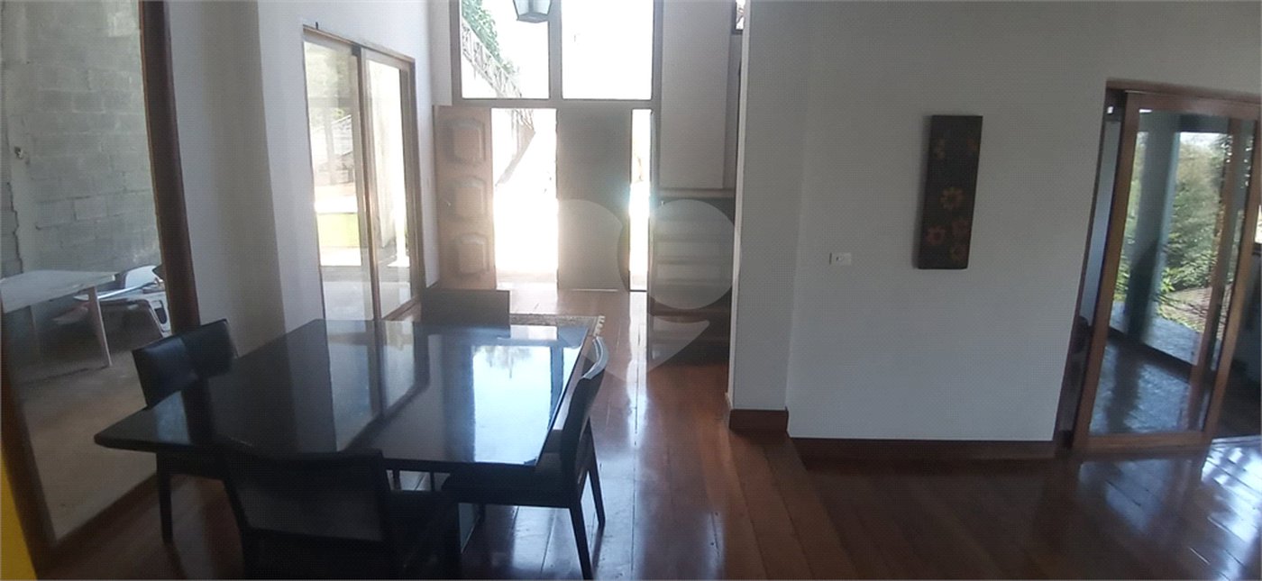 Casa à venda com 5 quartos, sendo 1 suíte, em Roseira, Mairiporã, SP