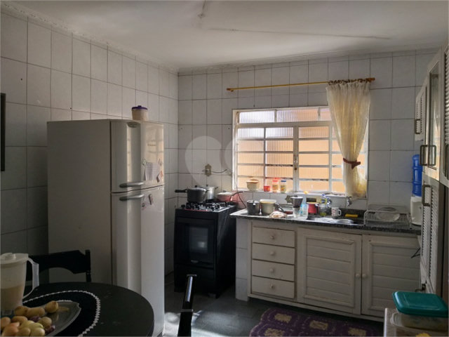 Casa Térrea à venda com 3 quartos, sendo 1 suíte,  no Centro, Serra Negra, SP