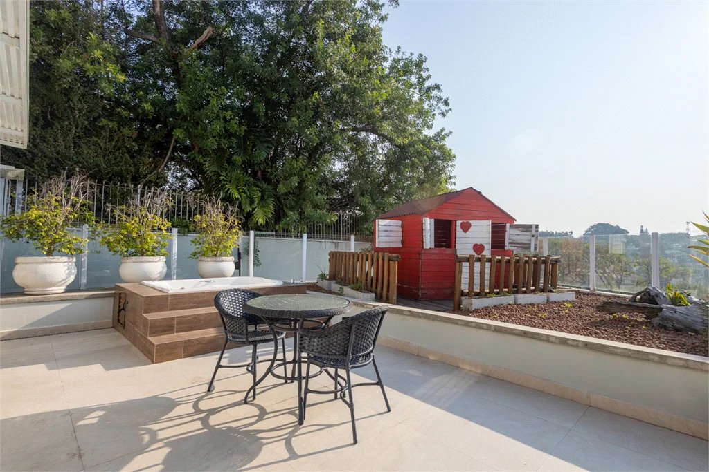 Casa à venda com 4 suítes em Jardim Guedala, São Paulo, SP