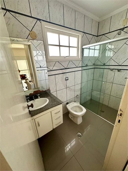 Casa de Alto Padrão à Venda no Parque dos Pássaros – 350 m²