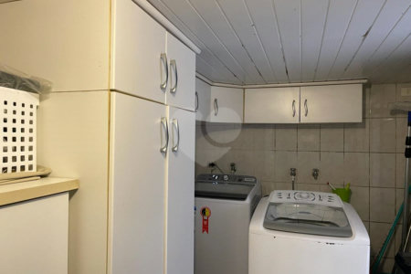 Casa à venda com 3 quartos, sendo 1 suíte, em Parque Vitória, São Paulo, SP