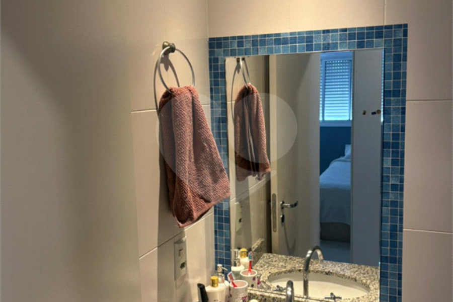 Apartamento à venda com 3 quartos, sendo 1 suíte, em Jardim Leonor Mendes de Barros, São Paulo, SP