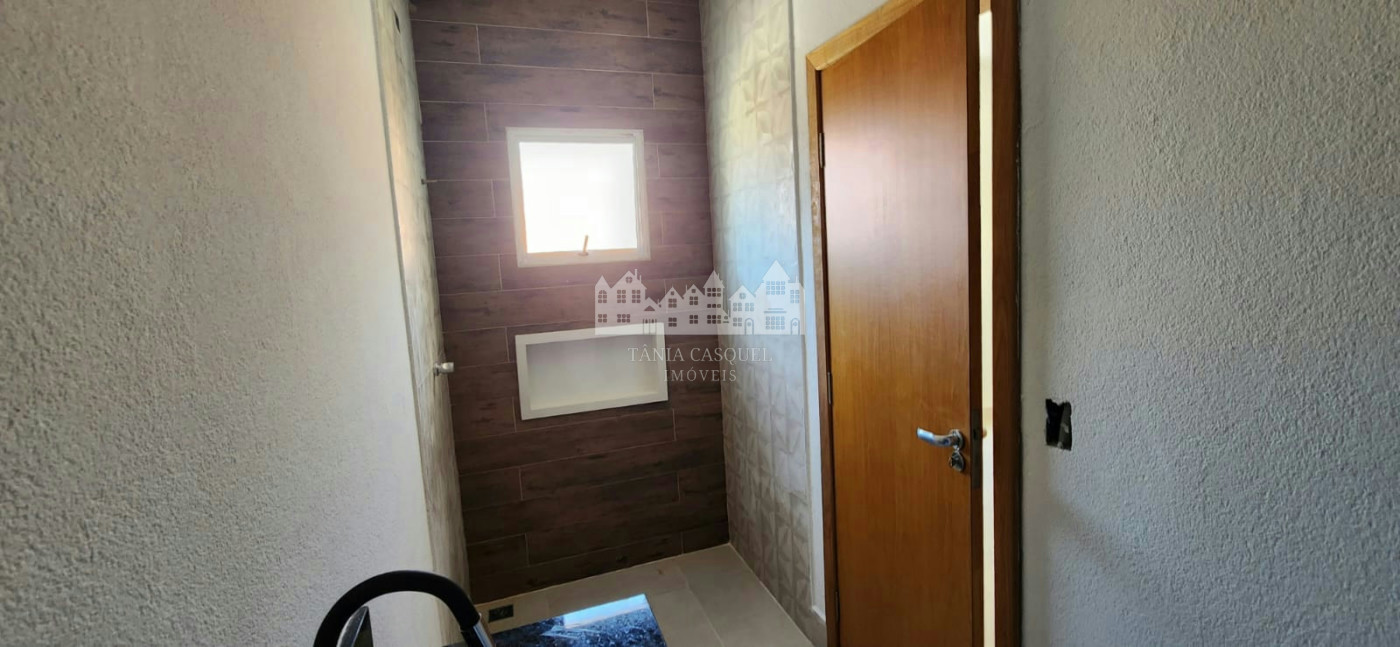 Casa à venda ou para alugar com 2 suítes no condomínio Serra Verde, Atibaia - SP