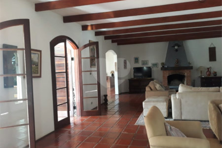 Sítio à venda com 5 quartos, sendo 3 suítes,  em Planalto Verde, São Roque, SP