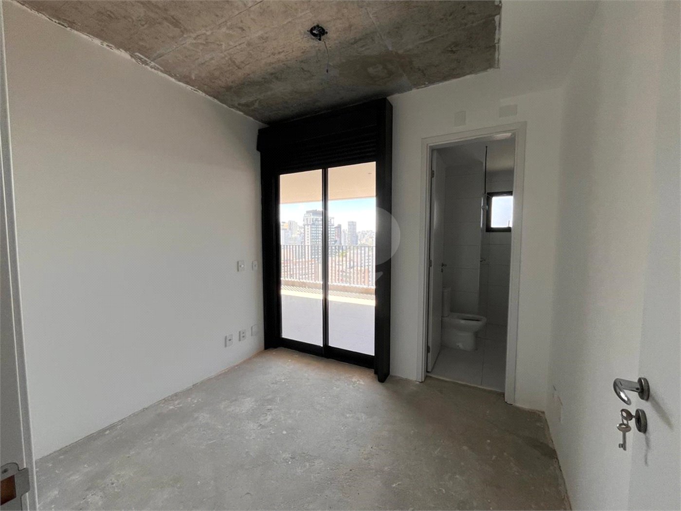 Apartamento à venda com 3 suítes em Pinheiros, São Paulo, SP