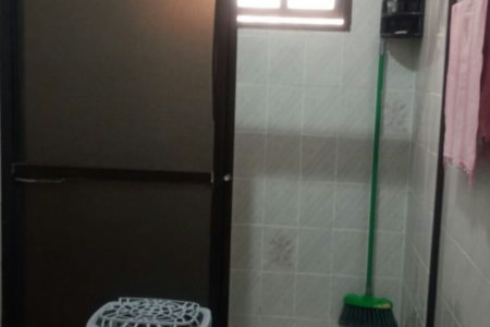 Casa com 3 dormitórios à venda, 140 m² por R$ 425.000,00 - Parque Bitaru - São Vicente/SP