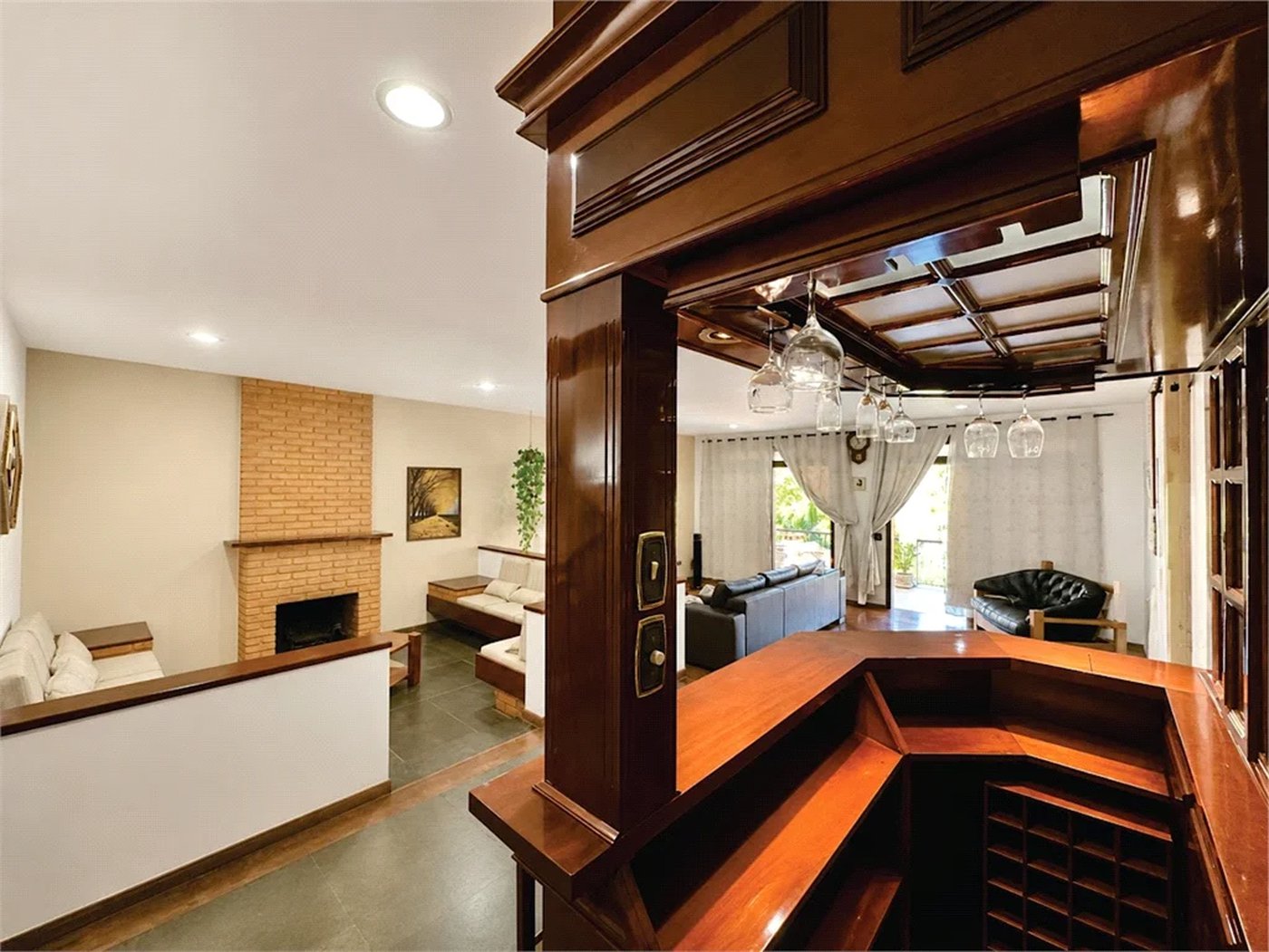 Casa à venda com 5 quartos, sendo 4 suítes, em Parque dos Príncipes, São Paulo, SP