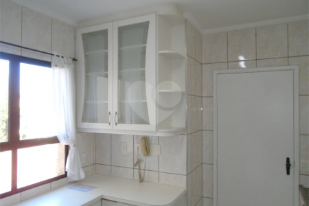 Apartamento à venda com 3 quartos, sendo 1 suíte, em Vila Oliveira, Mogi das Cruzes, SP