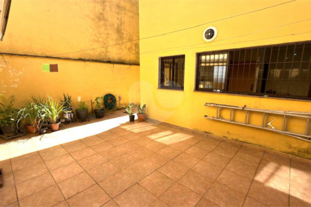 Sobrado à venda com 3 quartos, sendo 1 suíte, em Vila Darli, São Paulo, SP