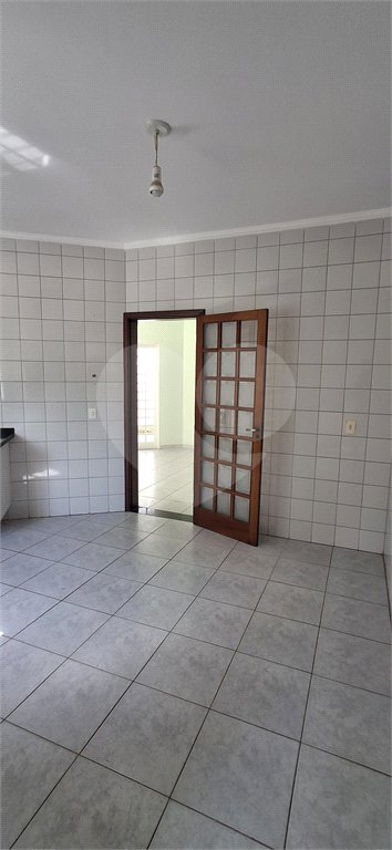 Sobrado à venda com 4 quartos, sendo 1 suíte, em Portal das Acácias, Indaiatuba, SP