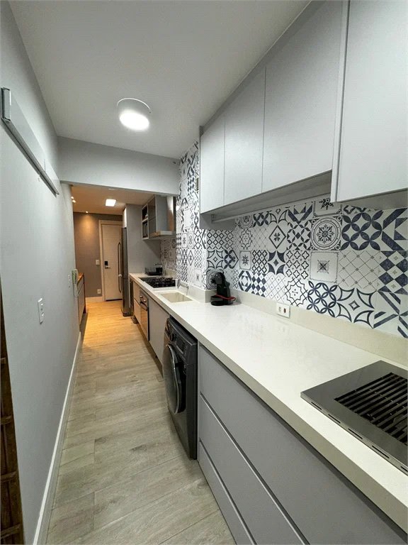 Apartamento à venda com 2 quartos, sendo 1 suíte,  em Jardim Vazani, São Paulo, SP
