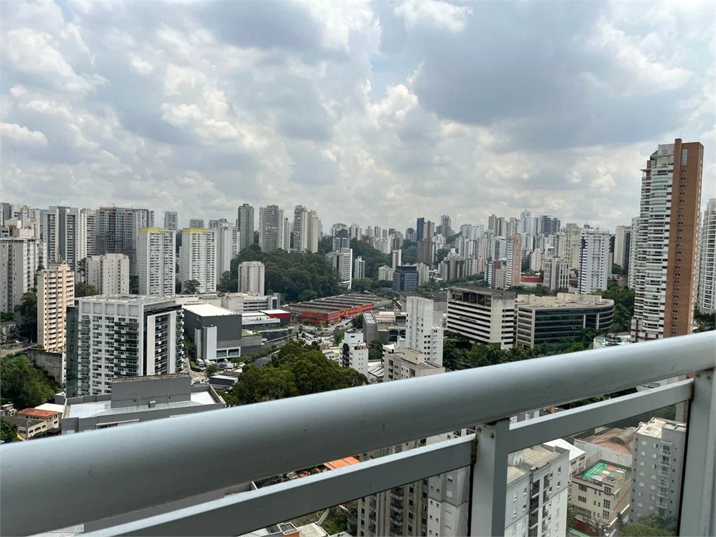 Apartamento à venda com 3 suítes em Vila Andrade, São Paulo, SP