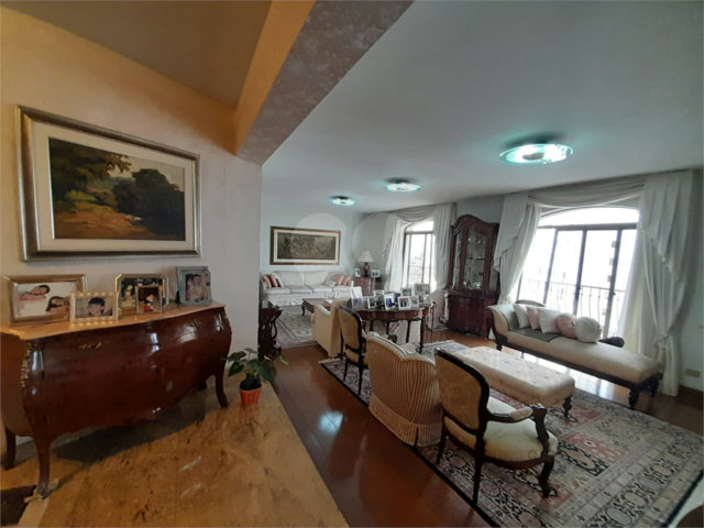 Apartamento à venda com 4 suítes em Santana, São Paulo, SP