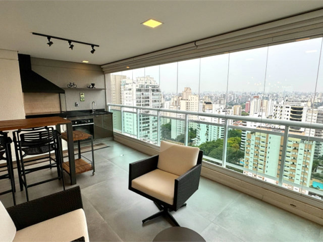Apartamento à venda com 3 suítes em Brooklin, São Paulo, SP