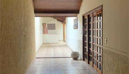 Sobrado à venda com 3 quartos, sendo 1 suíte,  em Parque Residencial Rafael Alcalá, Porto Feliz, SP