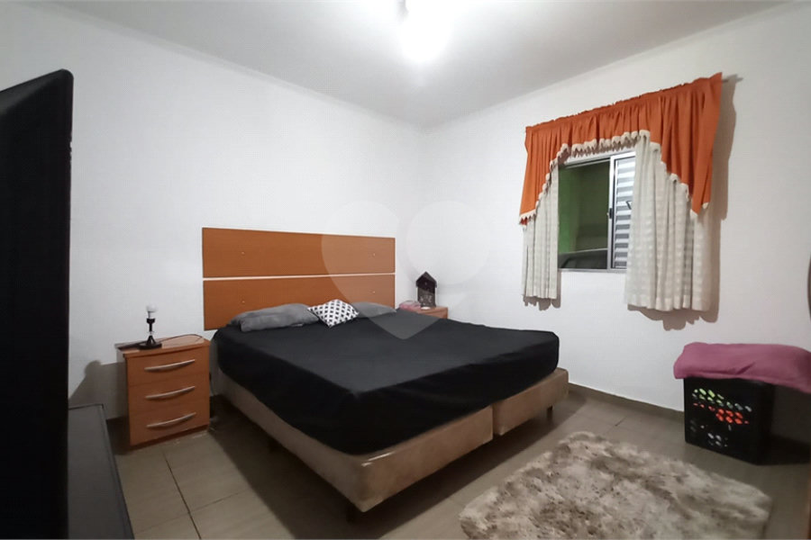 Sobrado à venda com 6 quartos, sendo 1 suíte,  em Vila Medeiros, São Paulo, SP