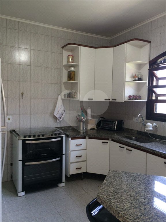 Casa à venda com 4 quartos, sendo 2 suítes, no condomínio Vinhas da Vista Alegre - Lado Sede, Vinhedo - SP