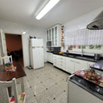 Casa à venda com 3 quartos, sendo 1 suíte, no condomínio Suíça da Cantareira, Mairiporã - SP
