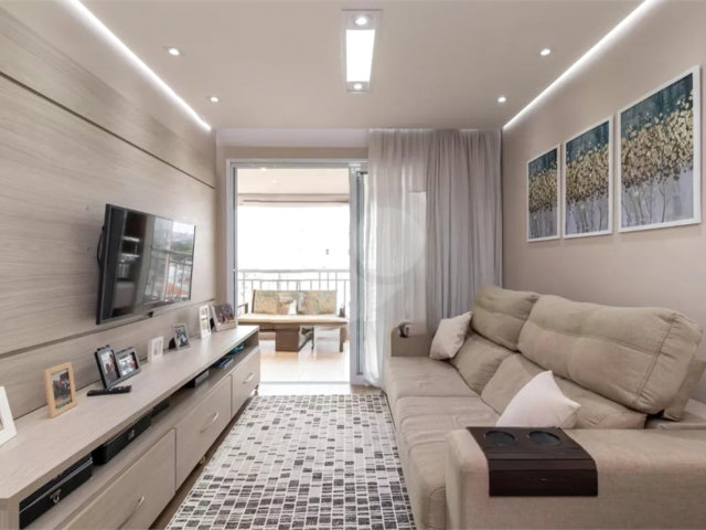 Apartamento à venda com 3 quartos, sendo 1 suíte,  em Vila Dom Pedro Ii, São Paulo, SP