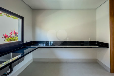 Casa à venda com 3 suítes em Jardim Paulista, Atibaia, SP
