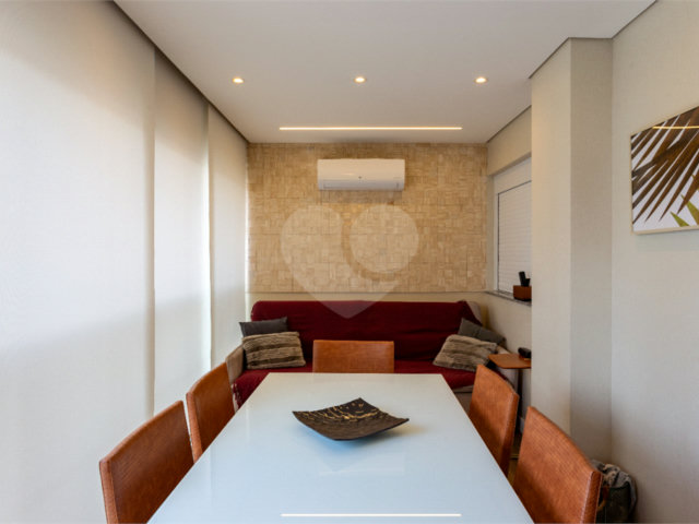 Apartamento à venda com 2 quartos, sendo 1 suíte,  em Chácara Santo Antônio, São Paulo, SP