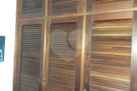 Casa à venda com 3 quartos, sendo 1 suíte, em Jardim Leonor, São Paulo, SP