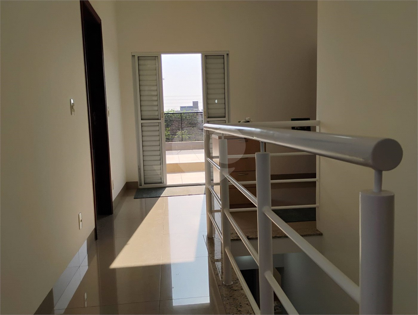 Sobrado à venda com 4 quartos, sendo 3 suítes,  em Jardim Marabá, Itapetininga, SP