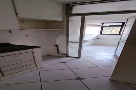 Apartamento à venda com 2 quartos, sendo 1 suíte,  em Jardim Parque Morumbi, São Paulo, SP